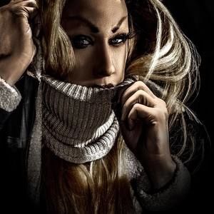 Meet your Posher, Chi chi